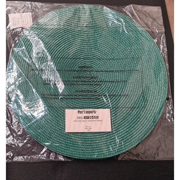 New Pier 1 Imports Set of 4 Placemats Mesa Verdent Green Round Braided 15" - Picture 2 of 8